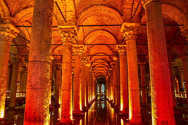 Read more about the article Yerebatan Sarnıçı – The Sunken Cistern