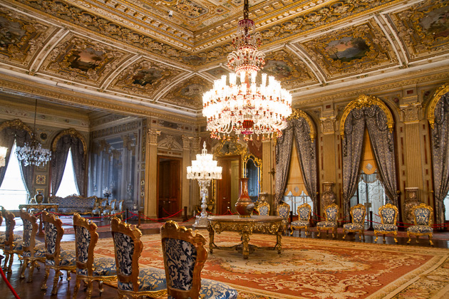 Read more about the article Dolmabahçe Palace on Labor Day