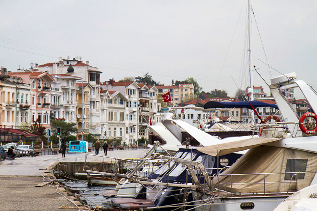 Read more about the article The Bosphorus Villages of Arnavutköy and Bebek